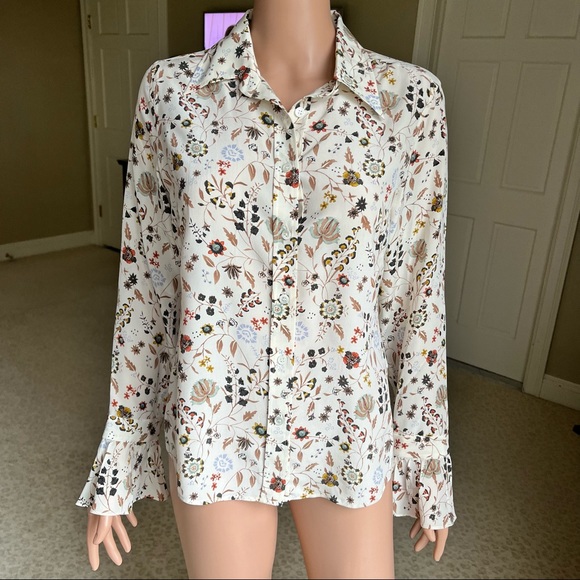 Frame ruffle cuff floral silk 70s shirt in off-white - Picture 3 of 10